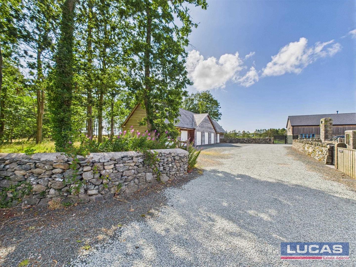 Llwyn Onn, Llanfairpwll